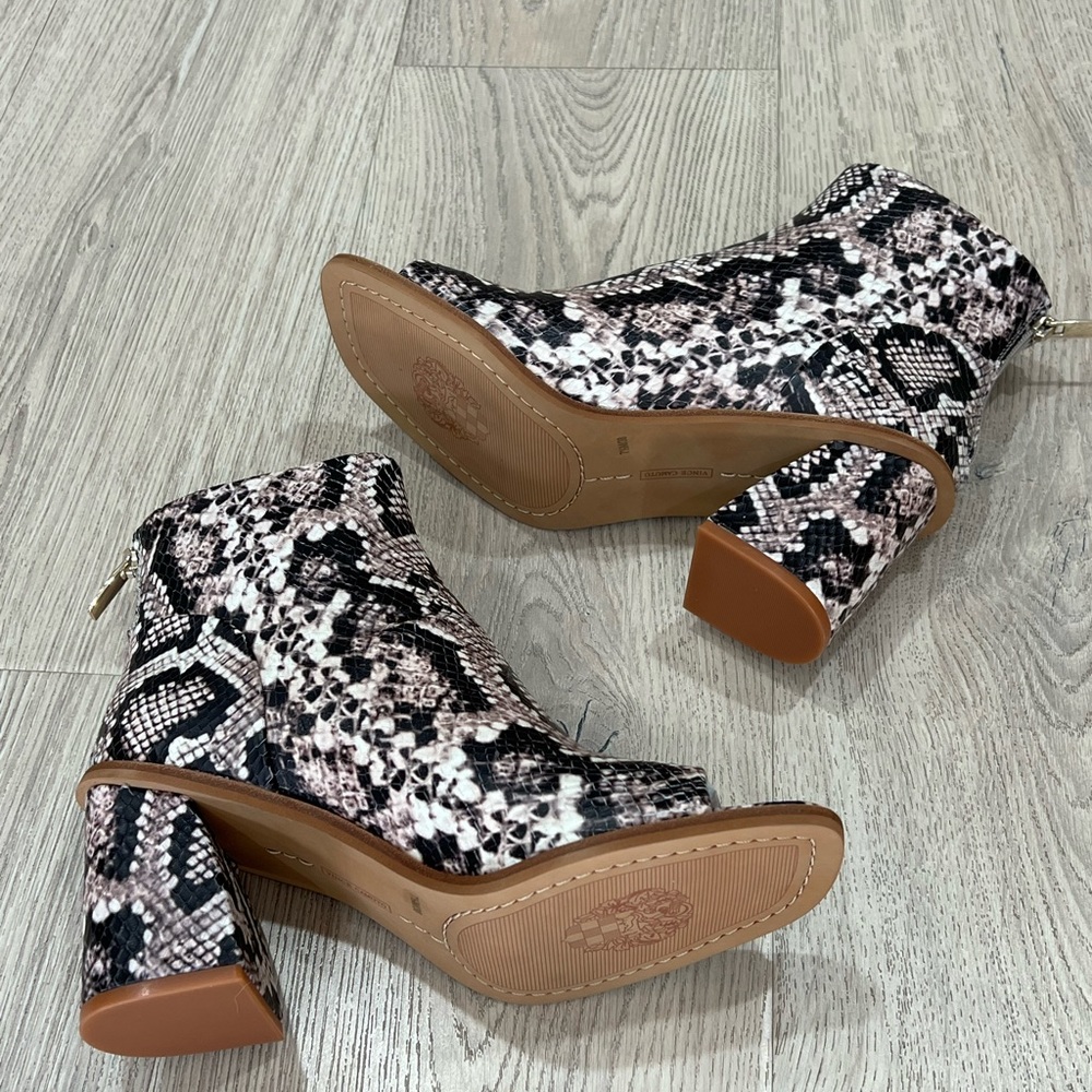 Brand New: Vince Camuto snakeskin printed booties
